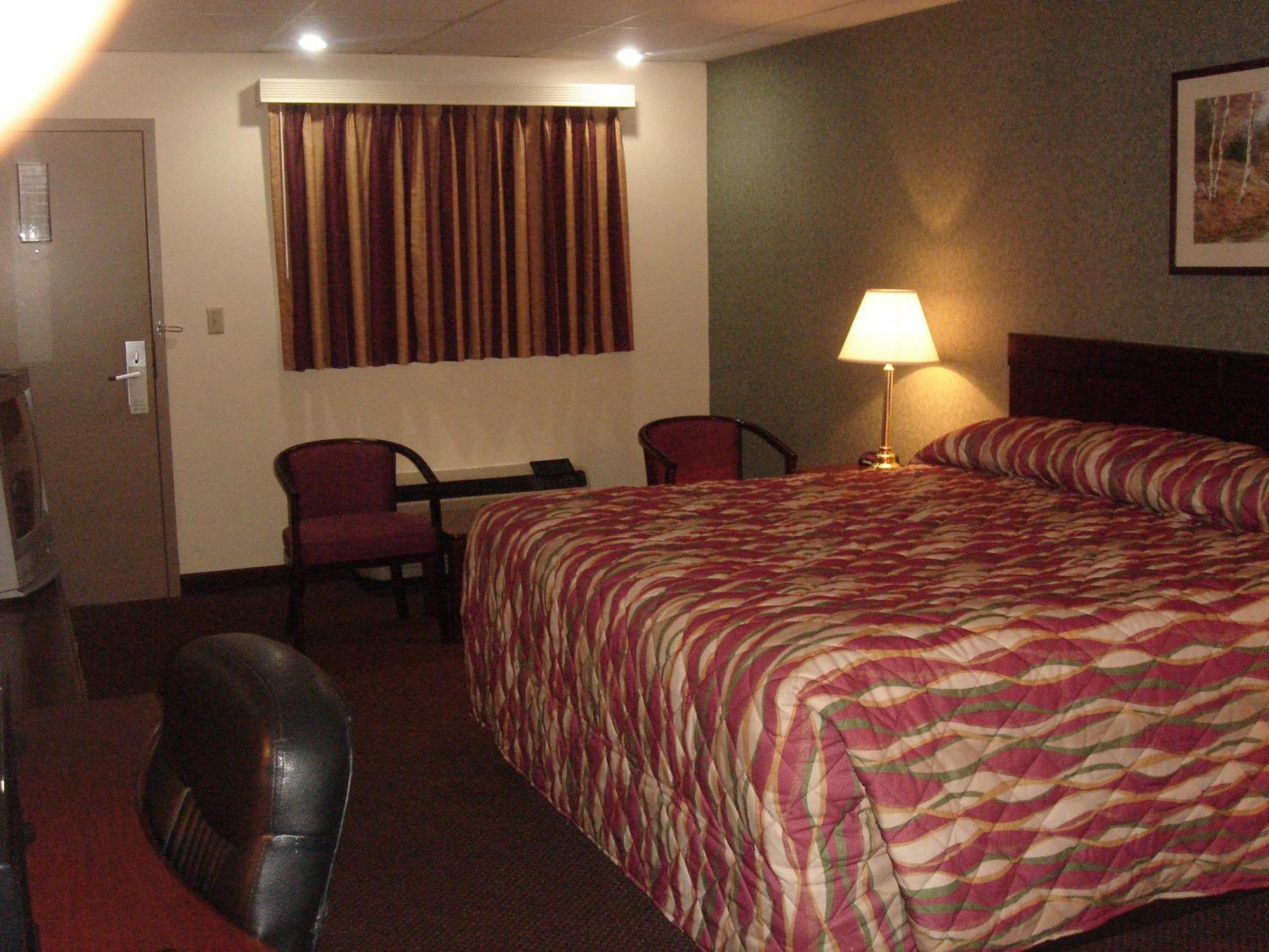 German Village Inn Motel Columbus Exterior photo